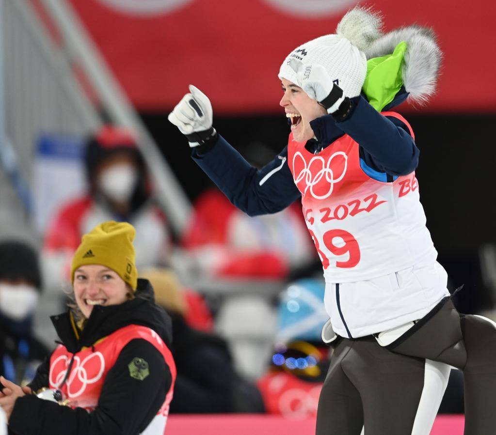 关于斯洛文尼亚队稳操胜券，挑战欧洲杯资格的信息